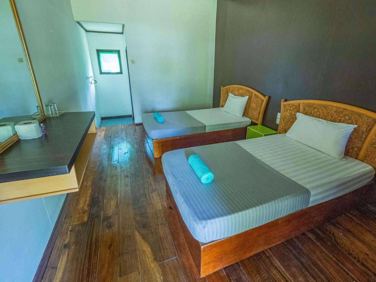 Benarat Lodge Mulu Exterior foto