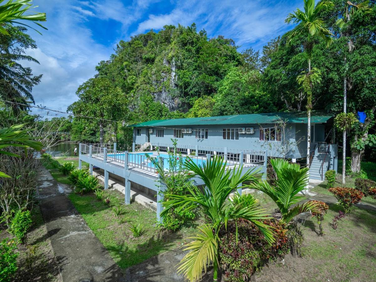 Benarat Lodge Mulu Exterior foto