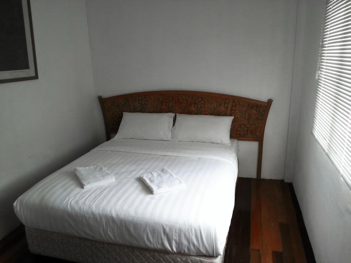 Benarat Lodge Mulu Exterior foto